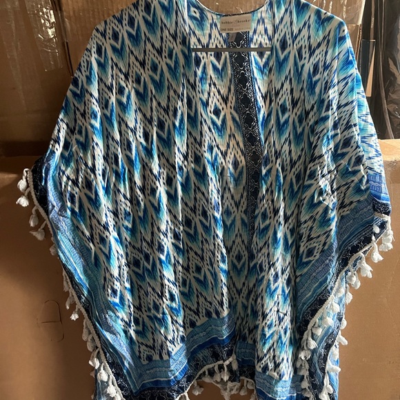 Bobbie Brooks Tops - Bobbi brooks kimono top